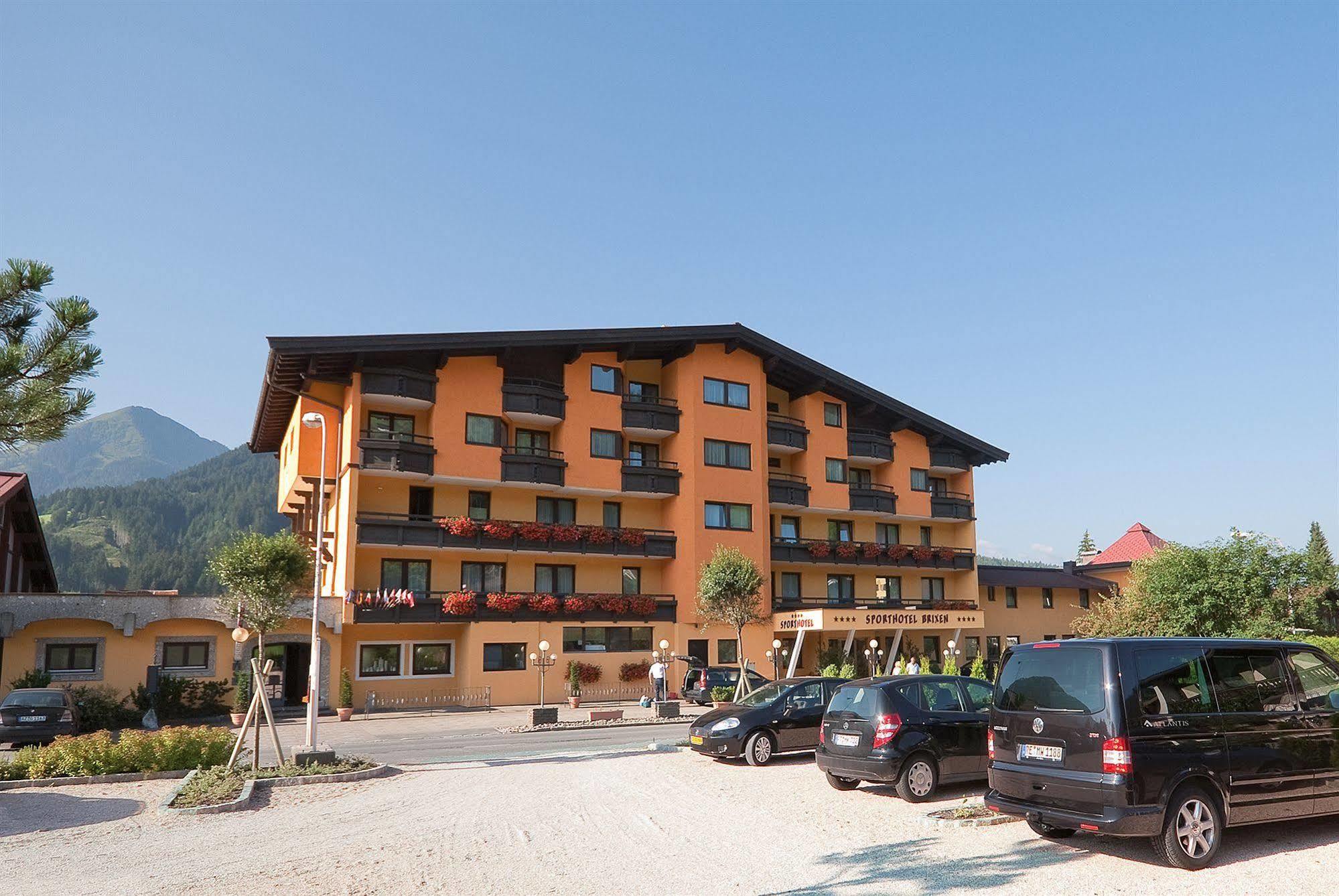 Vital & Sporthotel Brixen Brixen im Thale Exteriör bild